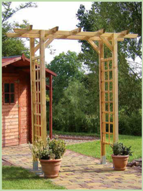 Pergola-517727 aus Holz, mit seitlichen Gitterelementen, geeignet für Garten- und Terrassengestaltung