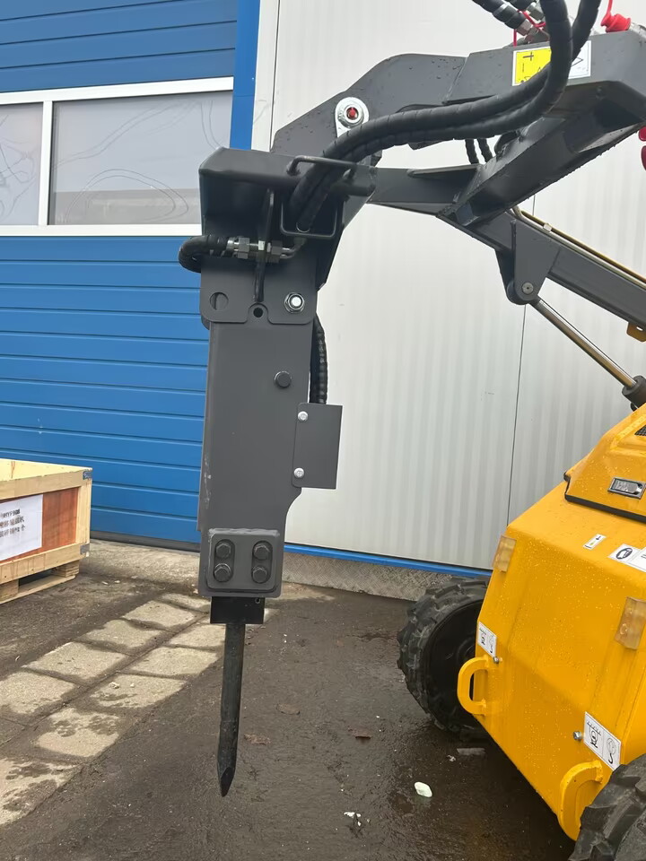 Bagger-Anbaugerät mit Meißel, graues Gehäuse, hydraulische Steuerung, geeignet für Erdarbeiten