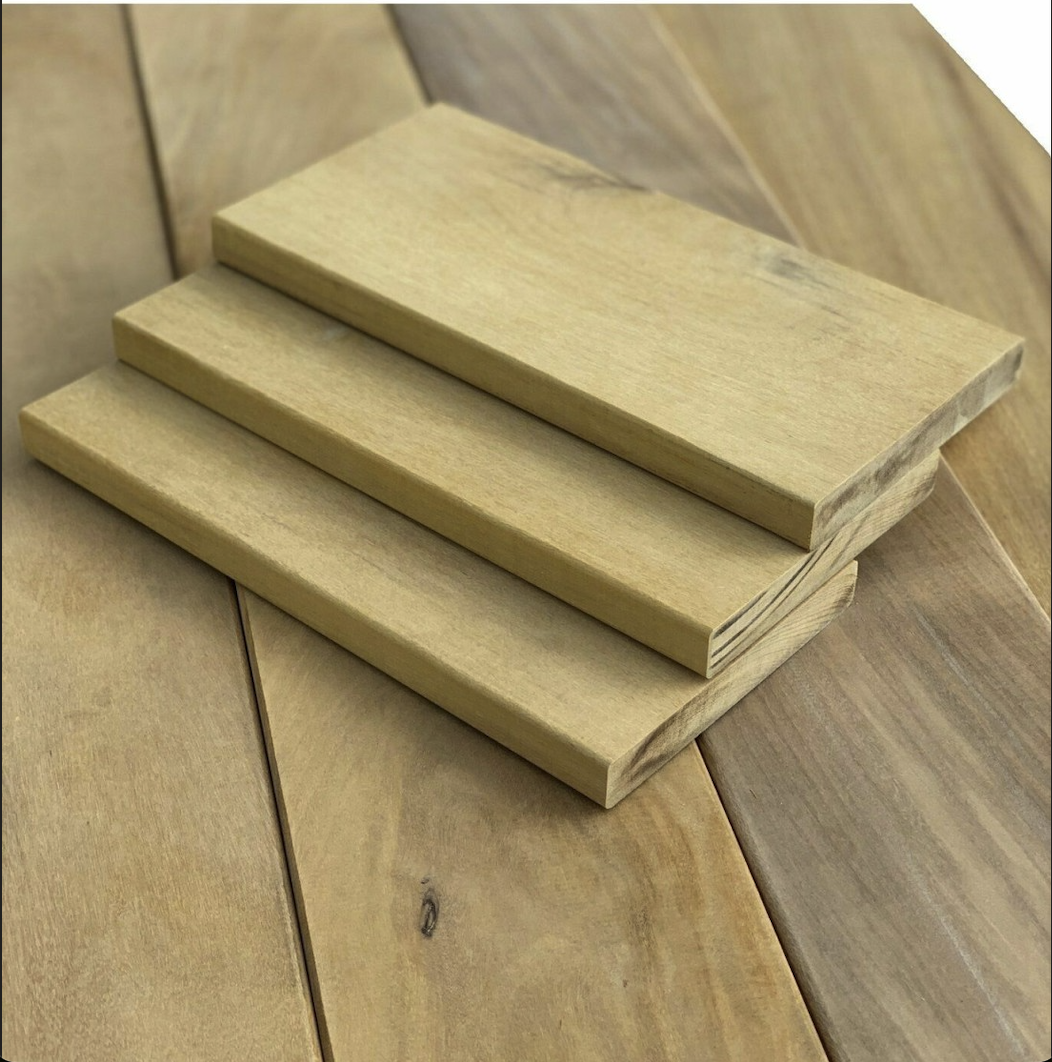 Garapa-Diele glatt 21 mm, 1220x144 mm, hellbraun, für Terrassen und Außenbereiche