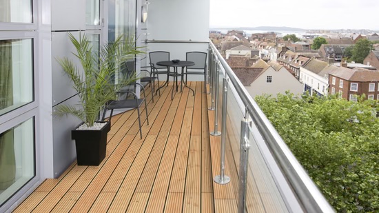 Terrassendiele TD-KD-AB-kD-27-143-, 27 mm stark, 143 mm breit, geeignet für Balkon- und Terrassenverlegung