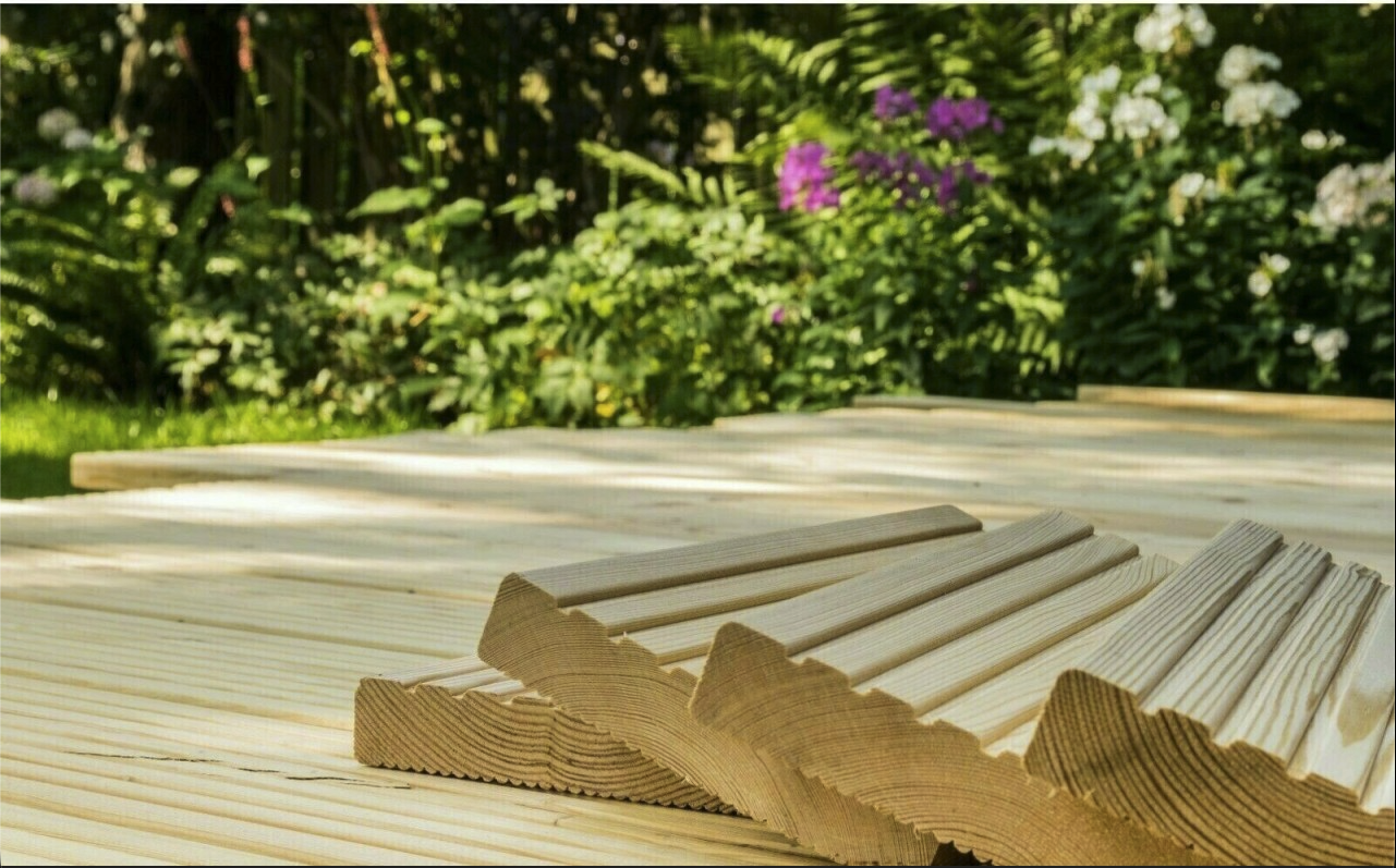 Terrassendielen sib-laerche-grob-150M, 150 mm breit, mit geriffelter Oberfläche, naturbelassen, für den Außenbereich geeignet
